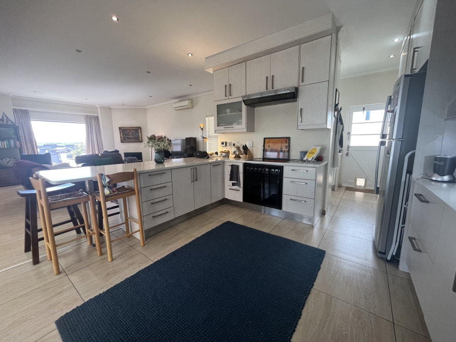 To Let 3 Bedroom Property for Rent in Big Bay Western Cape